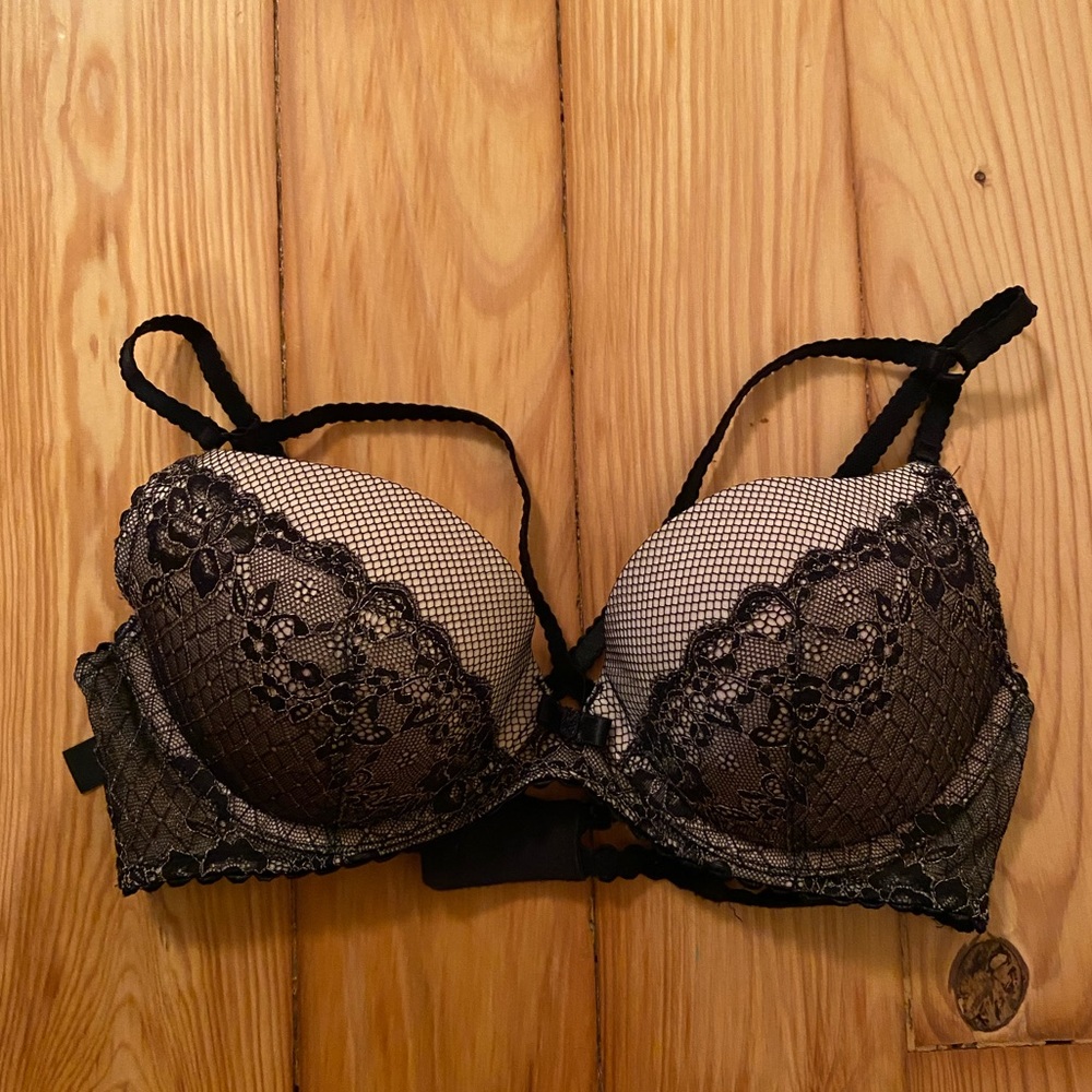 VS Bra
